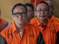 Mantan Wamenaker Dituntut 5 Tahun Penjara